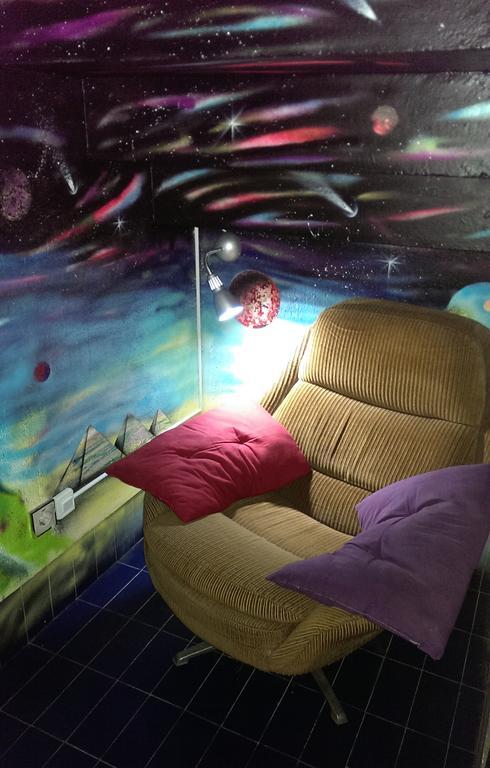 X Hostel Alicante Luaran gambar