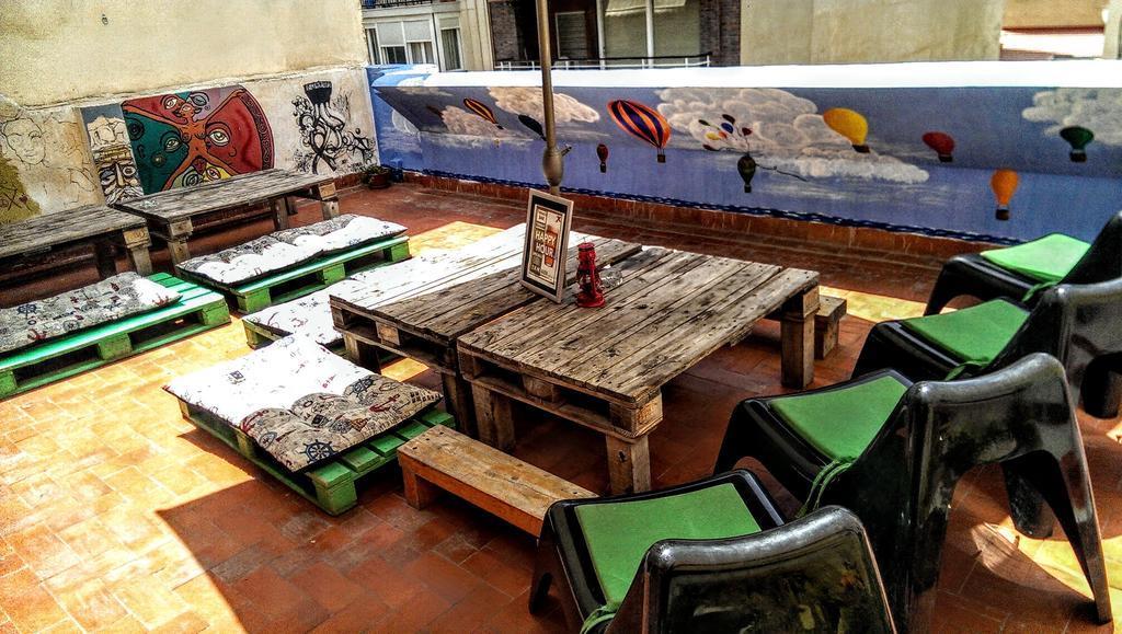 X Hostel Alicante Luaran gambar